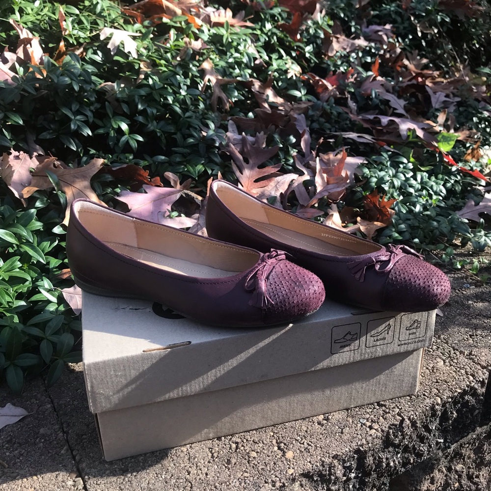 Ecco Women's Purple Flats with Bow Detail